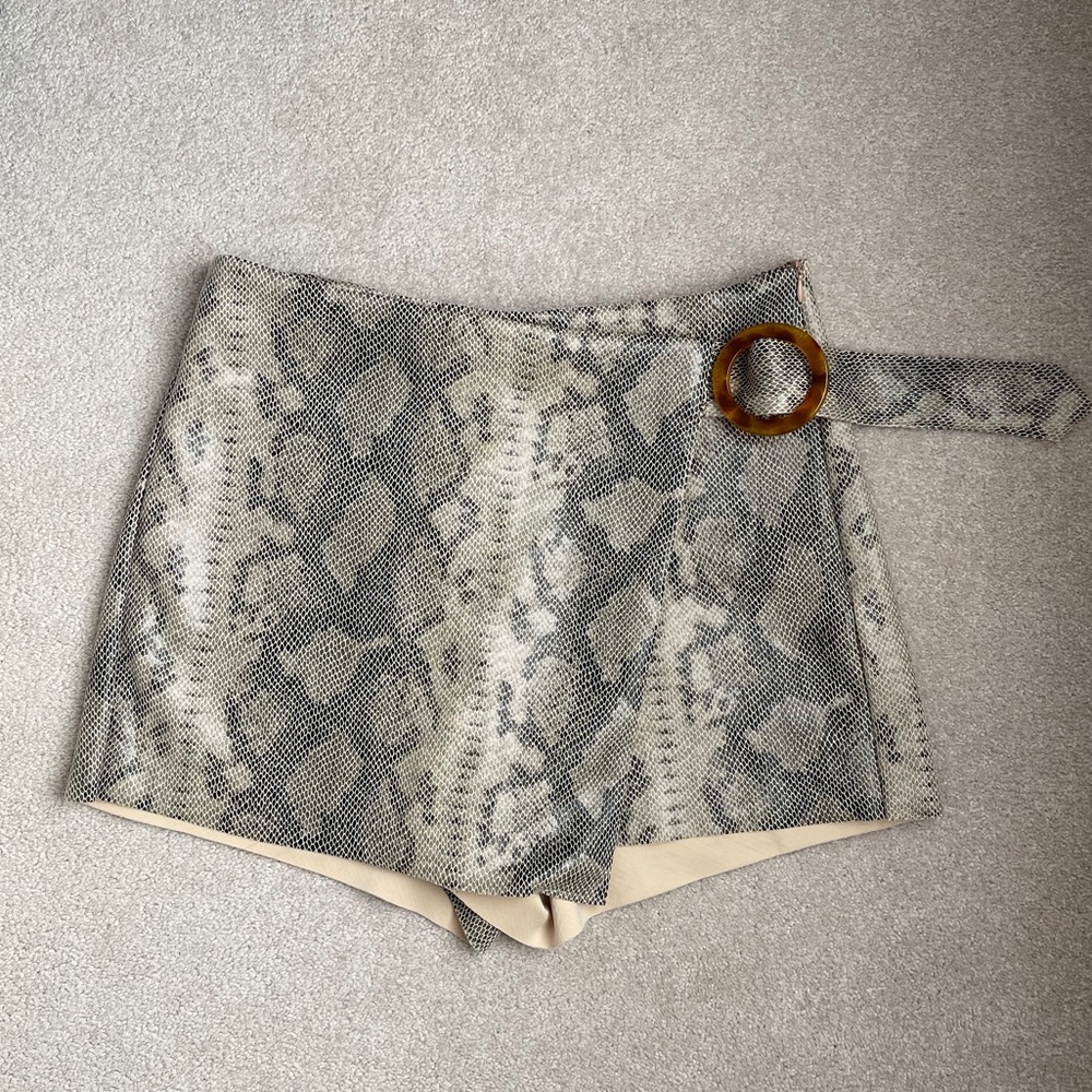ZARA SNAKESKIN SKORT